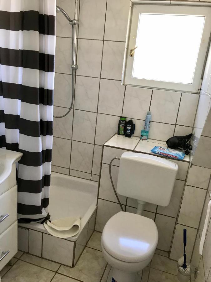 Juna Karlsruhe Esterno foto