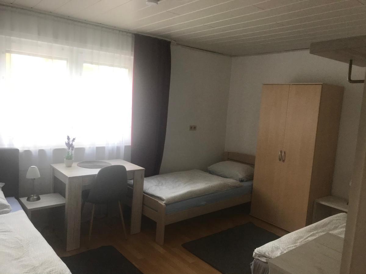Juna Karlsruhe Esterno foto