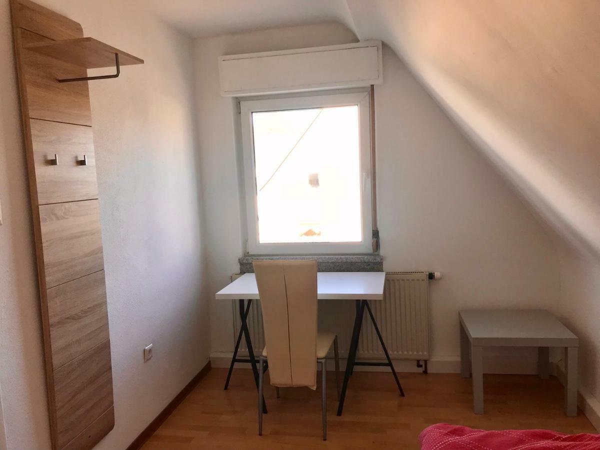 Juna Karlsruhe Esterno foto
