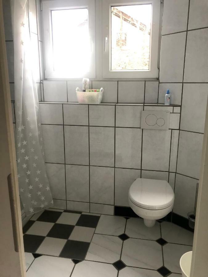 Juna Karlsruhe Esterno foto