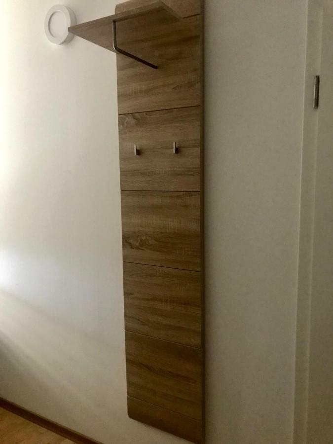 Juna Karlsruhe Esterno foto