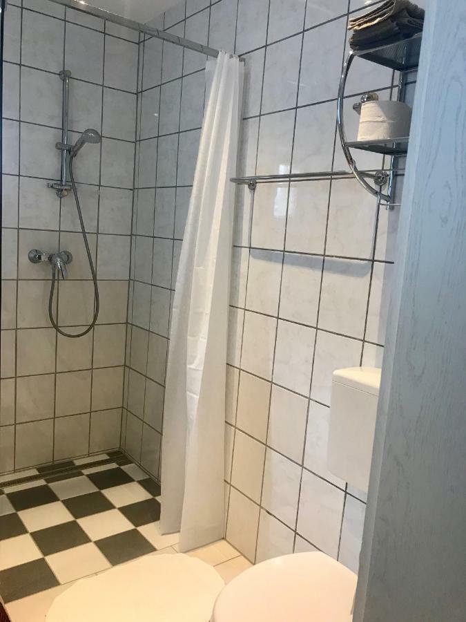 Juna Karlsruhe Esterno foto