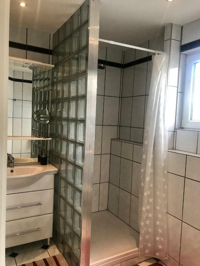 Juna Karlsruhe Esterno foto