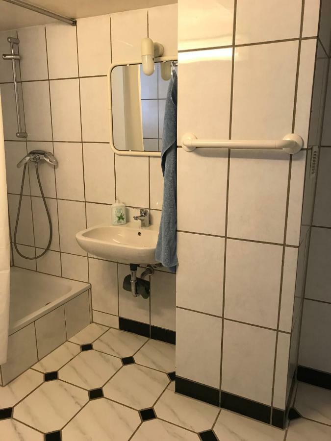 Juna Karlsruhe Esterno foto