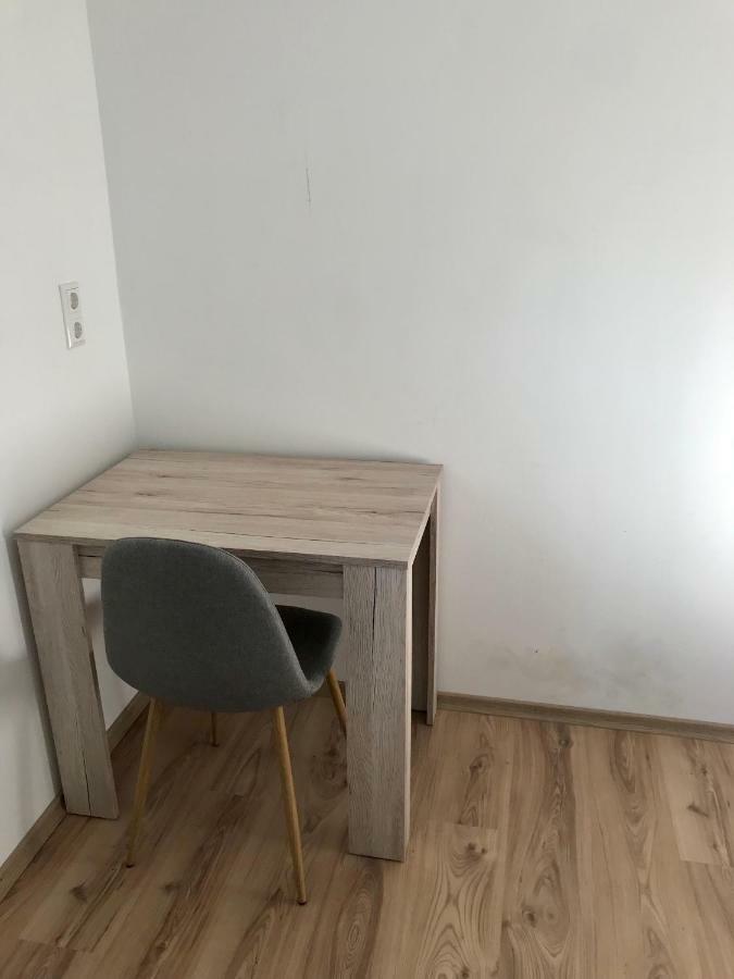 Juna Karlsruhe Esterno foto