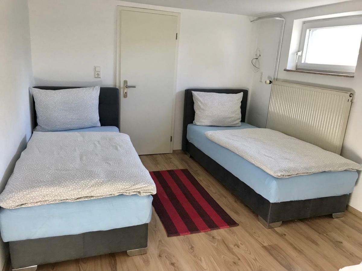 Juna Karlsruhe Esterno foto