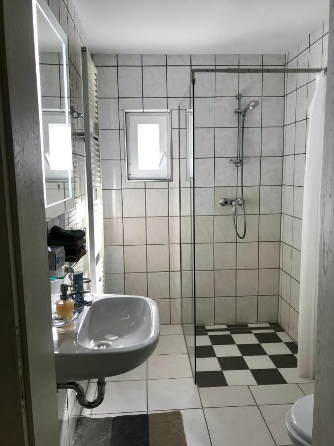 Juna Karlsruhe Esterno foto